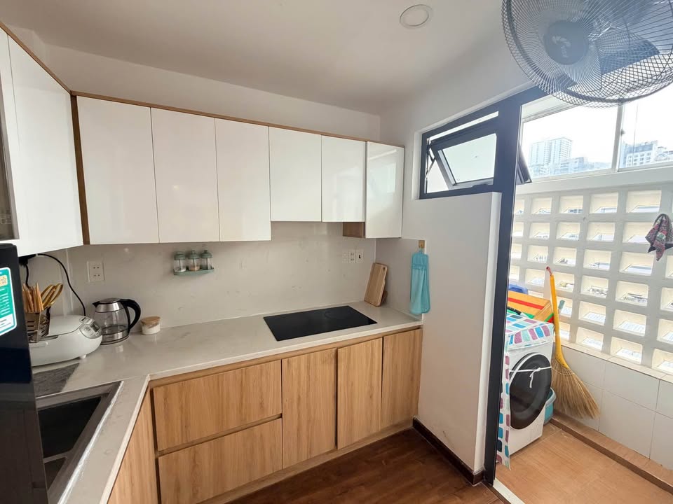 Căn hộ chung cư Số 07 Nguyễn Thiện Thuật Nha Trang 48m² giá 2.5 tỷ - Bước chân ra biển!