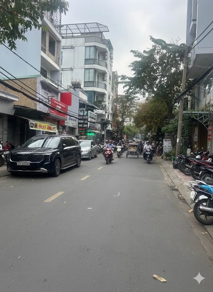 Nhà mặt tiền Nhất Chi Mai, Quận Tân Bình 140m² giá 26 tỷ - Kinh doanh sầm uất!