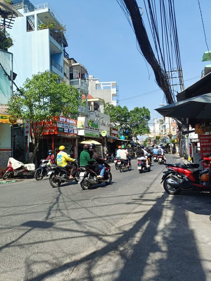 Nhà nhỏ Phan Văn Trị, Bình Thạnh 19m² giá 3.6 tỷ - Đầy đủ công năng