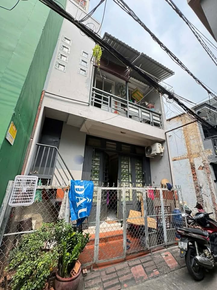 Nhà 2 tầng đường Phan Đăng Lưu, Bình Thạnh 45m² giá 7.3 tỷ - Phù hợp gia đình!