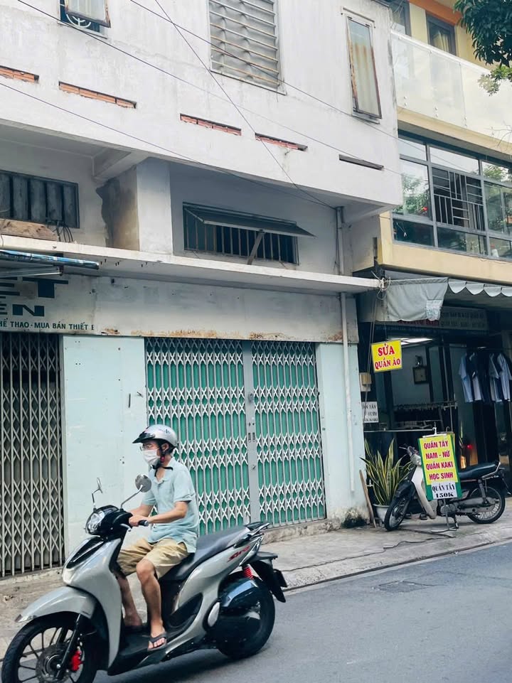 Nhà mặt tiền kinh doanh phường Tân Sơn Nhì, Tân Phú 20m² giá 5.5 triệu - Kinh doanh thuận lợi!