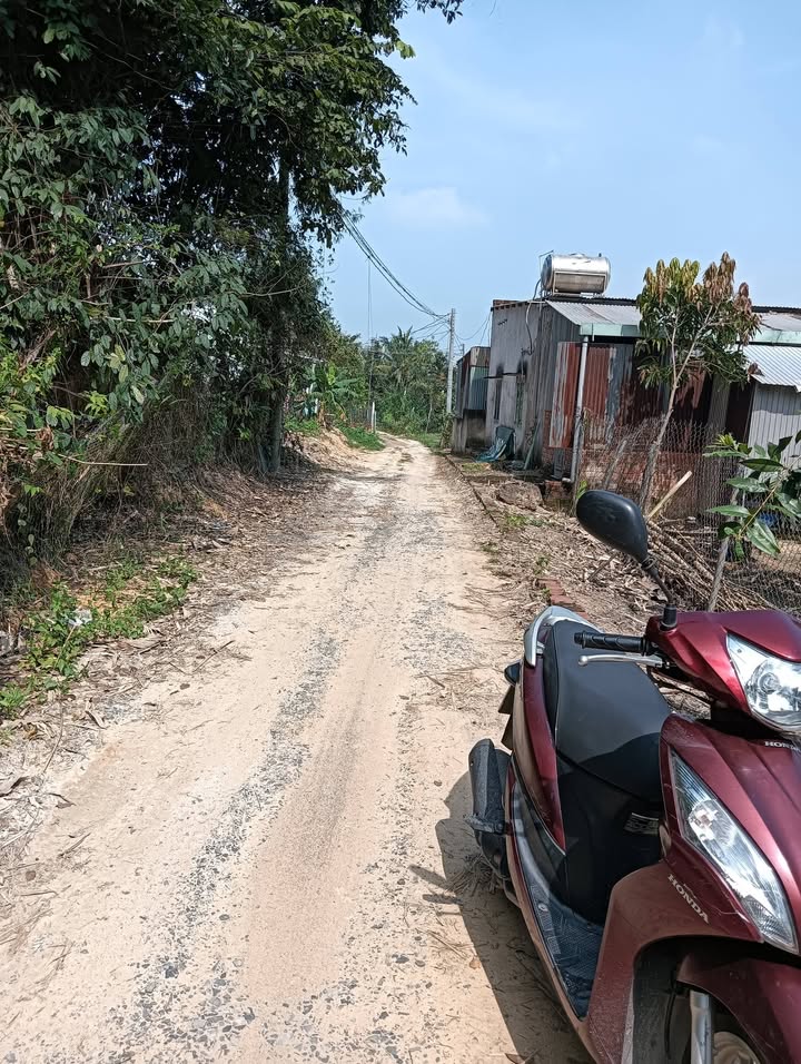 Đất thổ cư Long Tân Nhơn Trạch 131m² giá 850 triệu - Sổ đỏ chính chủ!