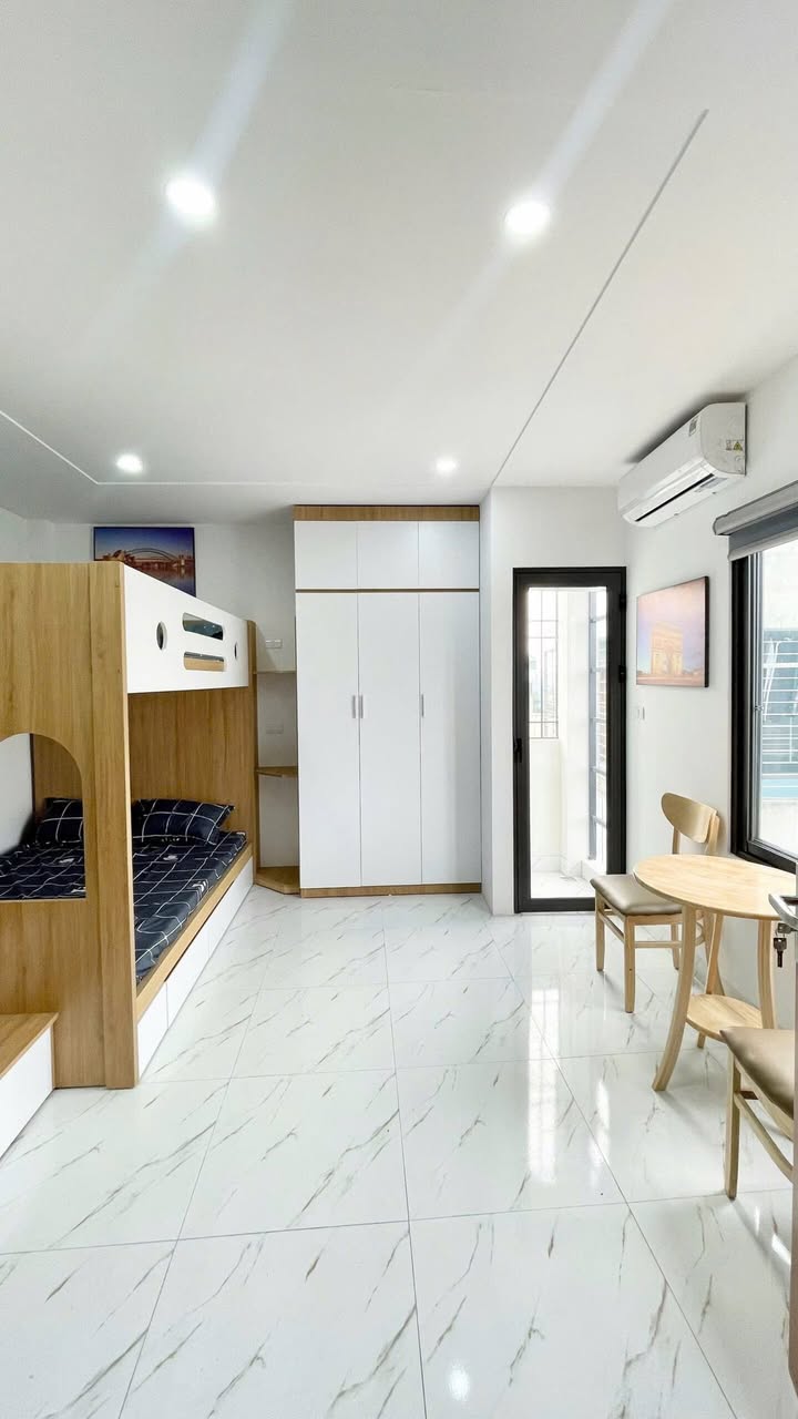 Phòng studio cho thuê tại 75 Phú Diễn - 4.4 triệu/tháng - Không gian rộng rãi, thoáng mát