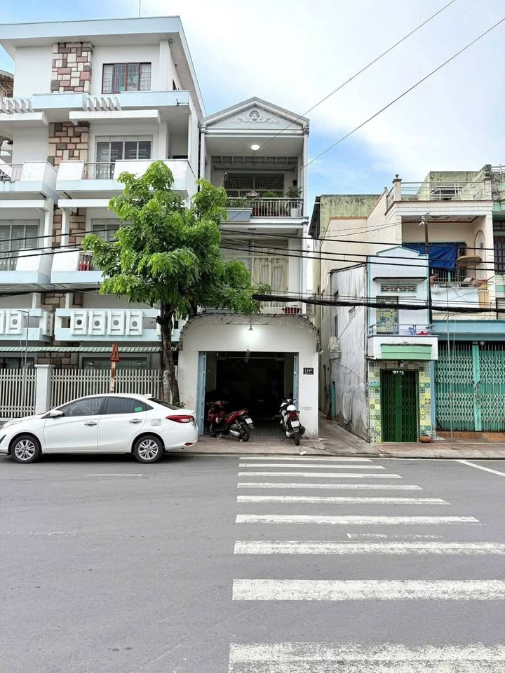 Nhà trệt 2 lầu góc 2 mặt tiền đường Trần Phú, Cái Khế, Cần Thơ 77m² giá 8,6 tỷ - Đầu tư sinh lời cao!