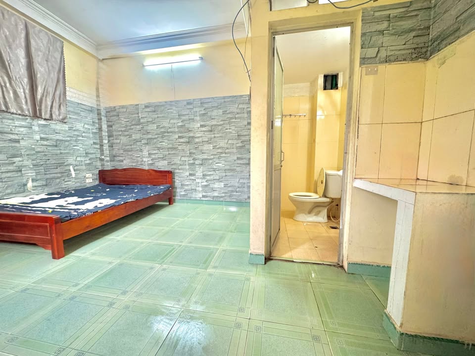 Phòng trọ cho thuê tại Minh Khai, 30m² giá 2.7 triệu - An ninh tốt, đầy đủ nội thất!