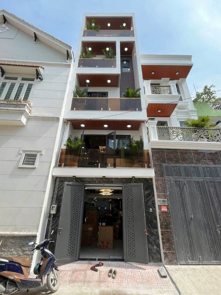 Nhà phố Thạnh Xuân Q12 62m² giá 6.95 tỷ - Thiết kế hiện đại, sẵn ở ngay!