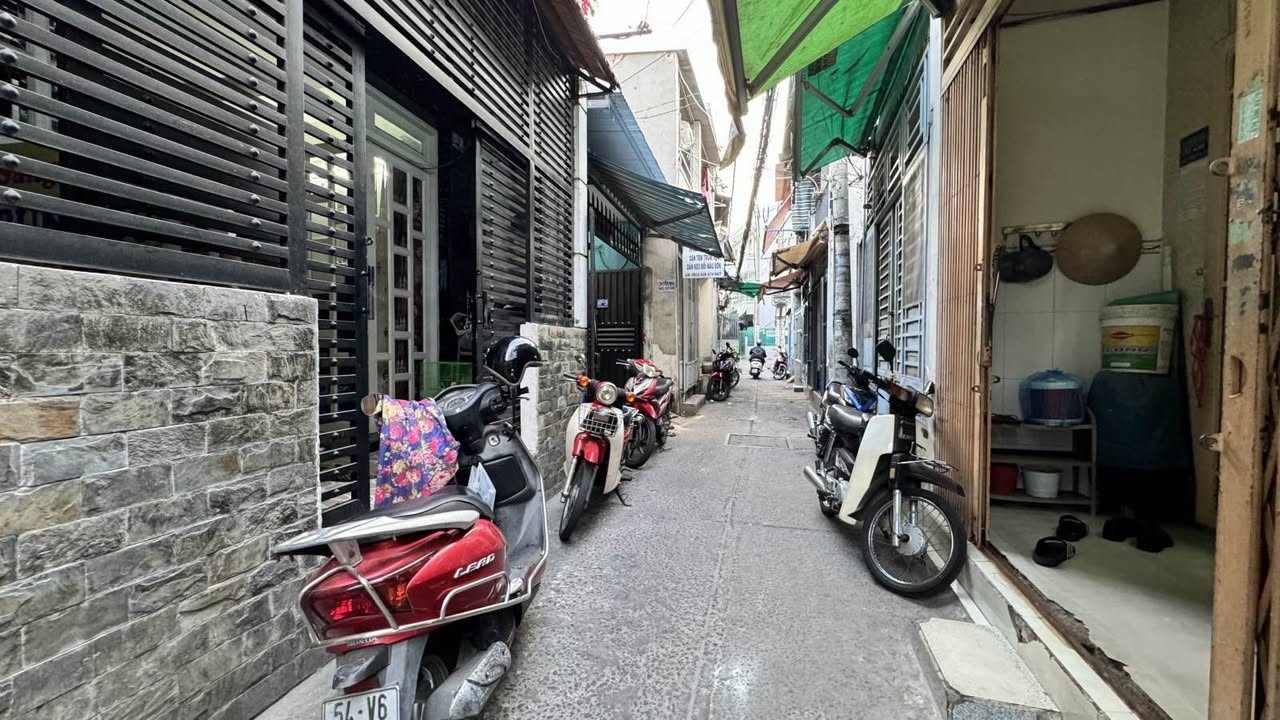 Nhà hẻm đường Bình Đông, Quận 8 34m² - Gần mặt tiền Hoài Thanh, vị trí đẹp!