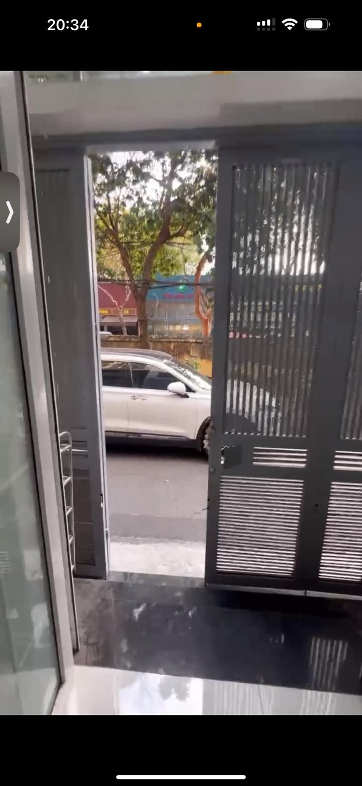 Cho thuê nhà phố Nguyễn Phong Sắc, Cầu Giấy 50m² giá 20 triệu - Khu phân lô ô tô đỗ cửa!