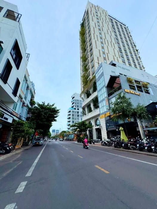 Nhà mặt tiền An Dương Vương 82m² giá 7 tỷ - Gần biển chỉ 500m!