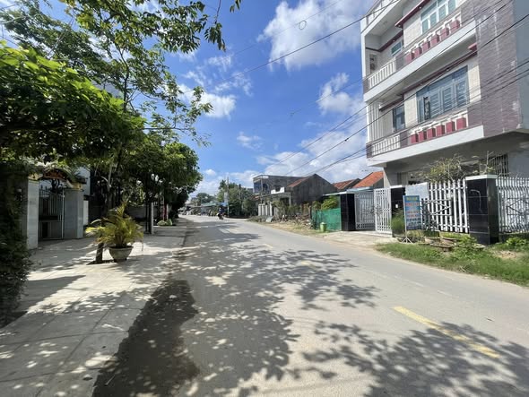 Đất thổ cư 150m² tại Tuy Hòa giá 1.95 tỷ - Kinh doanh thuận lợi!