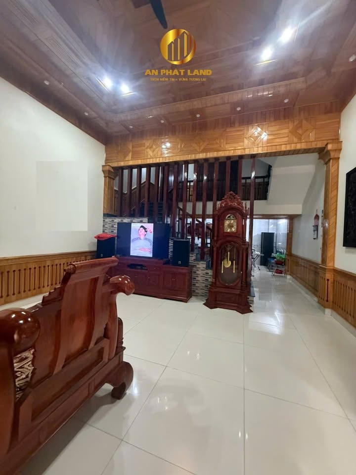 Nhà 3 tầng phố Chu Văn An, Nam Bình 108m² giá 7 tỷ - Chính chủ bán gấp!