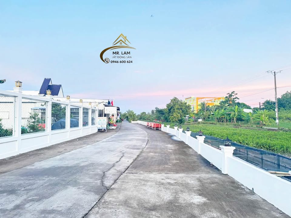 Đất thổ cư Lý Văn Lâm Cà Mau 200m² giá 530 triệu - Mặt tiền kênh thoáng mát