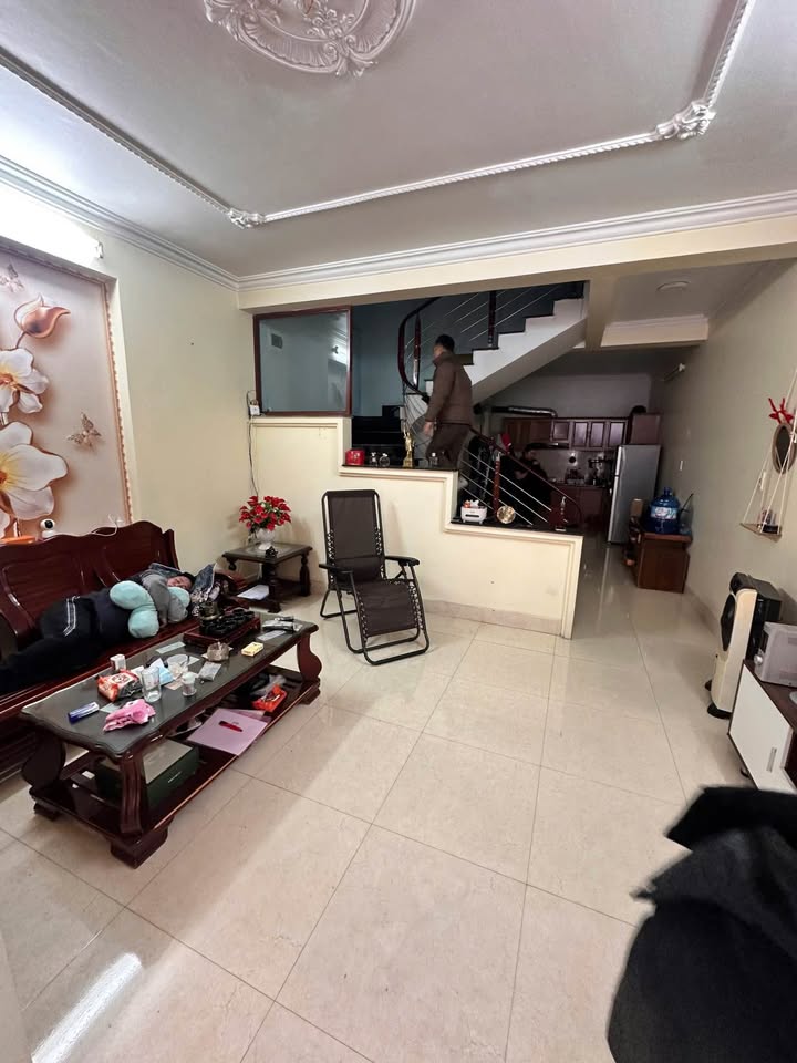 Nhà 2 tầng Phương Lưu Vạn Mỹ 61m² giá 1.45 tỷ - Ô tô đỗ thoải mái!