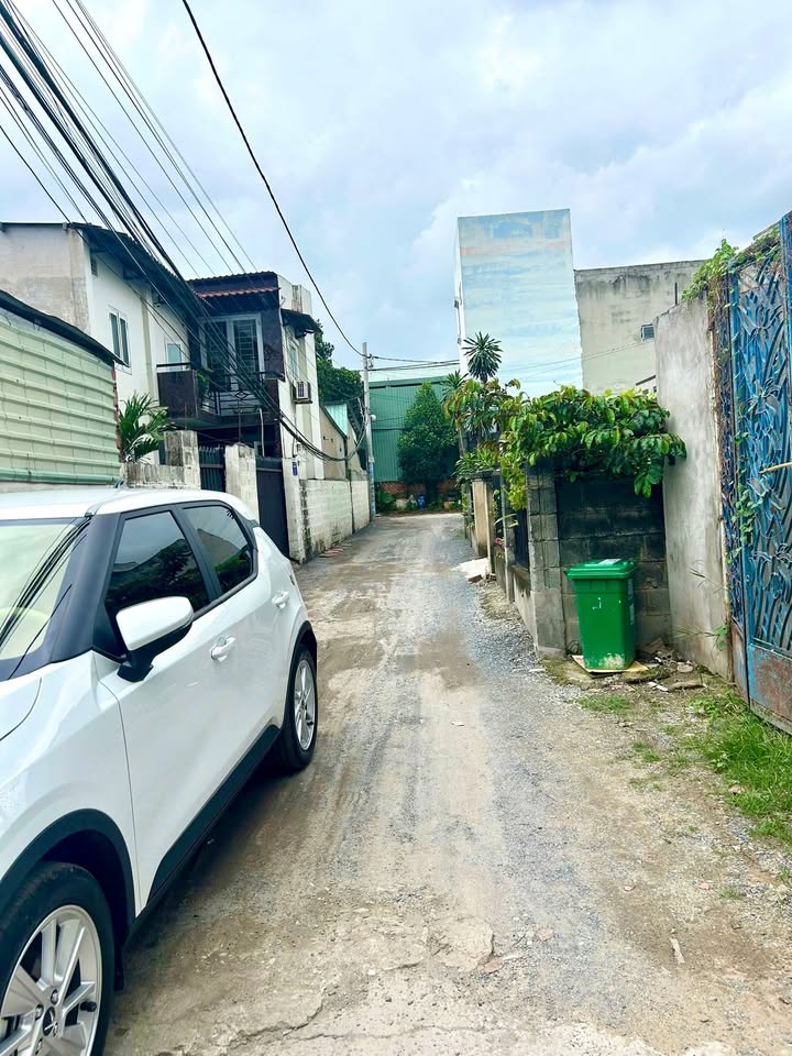 Đất thổ cư 66m² quận Thủ Đức giá 3.85 tỷ - Không quy hoạch, sổ hồng chính chủ!