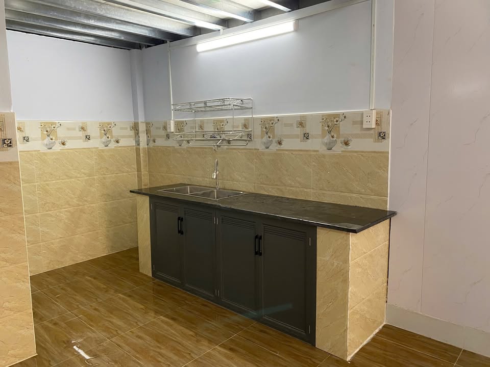 Nhà nguyên căn đường 17 Thủ Đức 40m² giá 4.2 triệu - Sẵn sàng cho thuê ngay!