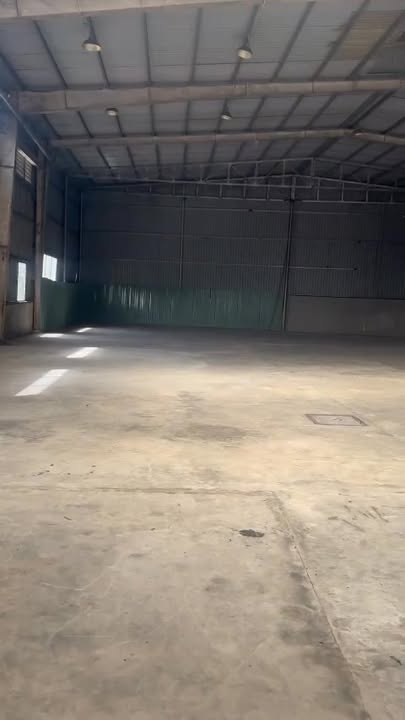 Kho cho thuê 1000m² mặt tiền Quốc lộ 13, Lai Hưng - Giá chỉ 30 triệu/tháng!