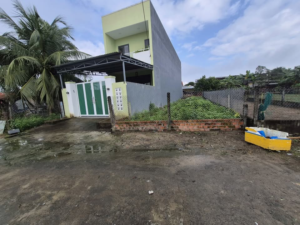 Đất thổ cư Hòa Xuân 155m² giá 1.8 tỷ - Hướng Đông, đường bê tông 7m!