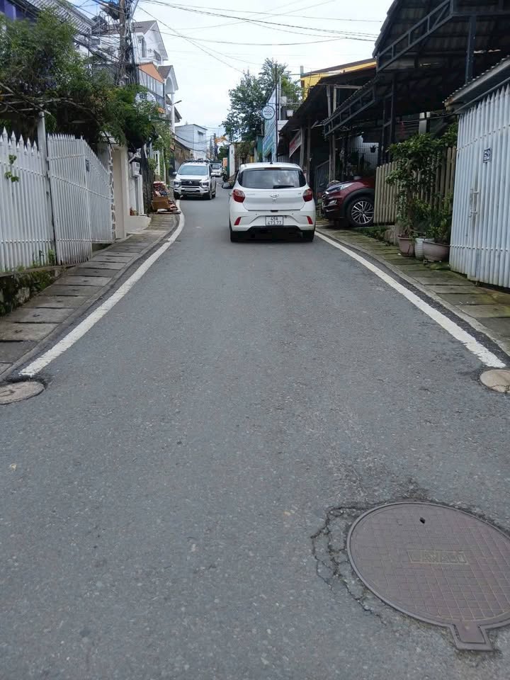 Nhà bán Đà Lạt 120m² giá 4.5 tỷ - Kinh doanh đa ngành nghề, 2 mặt tiền!