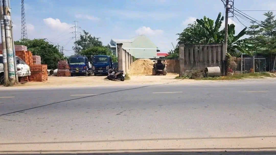 Bán đất mặt tiền Dương Công Khi, Tân Hiệp, Hóc Môn - Diện tích 315m² giá 12 tỷ - Phù hợp xây biệt thự, kho xưởng!