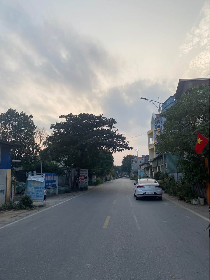 Đất nền mặt đường trục chính TDP Long Đằng, Mỹ Hào 88m² giá 4 tỷ - Kinh doanh và ở ngay!