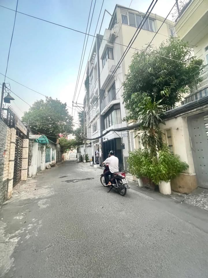 Nhà riêng Bình Thạnh 87m² giá 8 tỷ - Hẻm xe hơi, thiết kế tiện nghi!