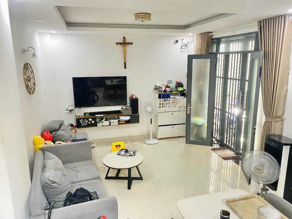 Nhà đẹp 40m² tại Hoàng Bật Đạt, Tân Bình chỉ 3 tỷ - Sẵn sàng ở ngay!