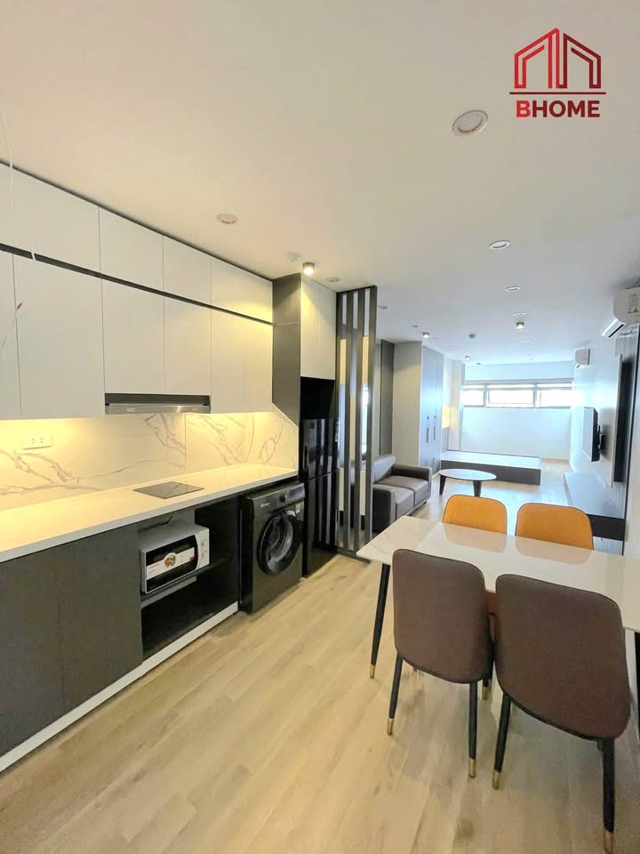 Cho thuê mặt phố Giảng Võ, Cát Linh, Đống Đa - Khu vực sầm uất, ô tô đỗ cửa!