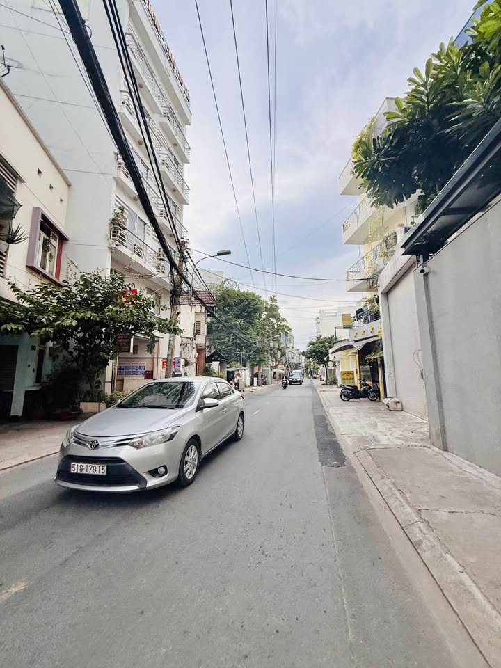 Nhà mặt tiền đường Phường 13, Tân Bình 62m² giá 14 tỷ - Chính chủ bán gấp!