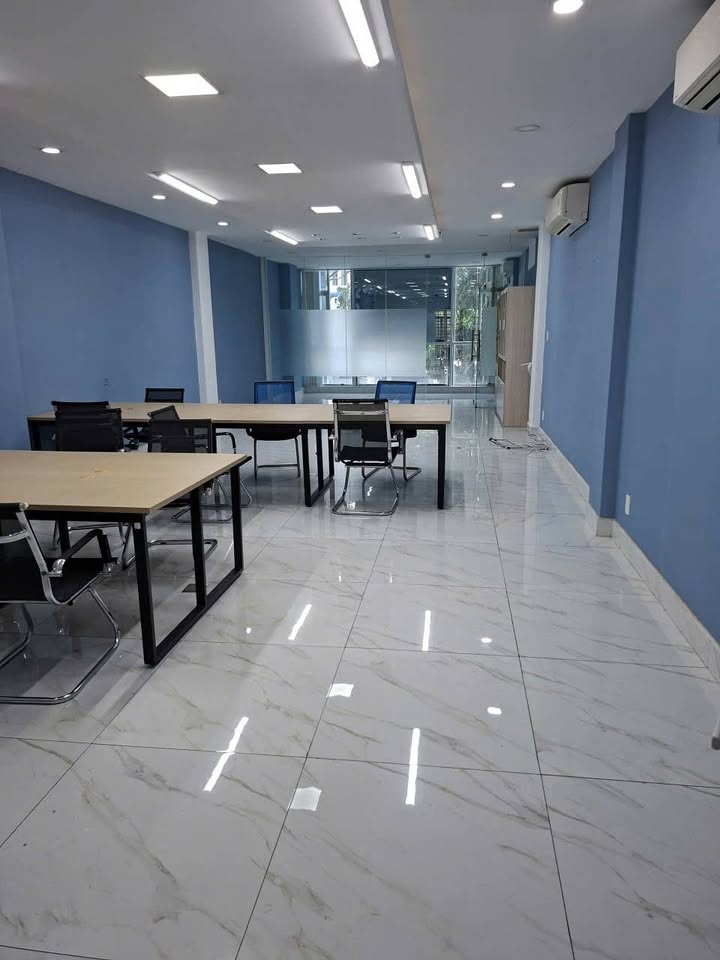 Văn phòng cho thuê Quận 2, 100m² giá 18 triệu - Diện tích làm việc 80m² ngay trung tâm!