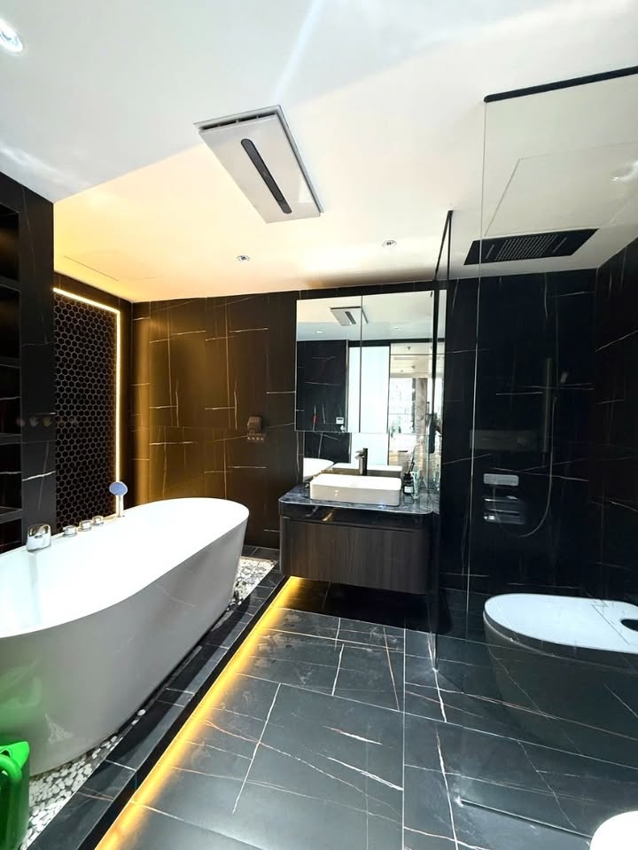 Căn hộ Park 7, Mai Động, 162m² giá 40 triệu - Sân vườn độc đáo, view quảng trường ParkHill!