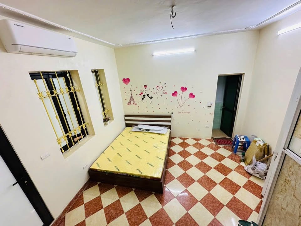 Nhà riêng Thụy Khuê 21m² giá 6.8 tỷ - Sổ đỏ chính chủ, ô tô vào tận nơi!