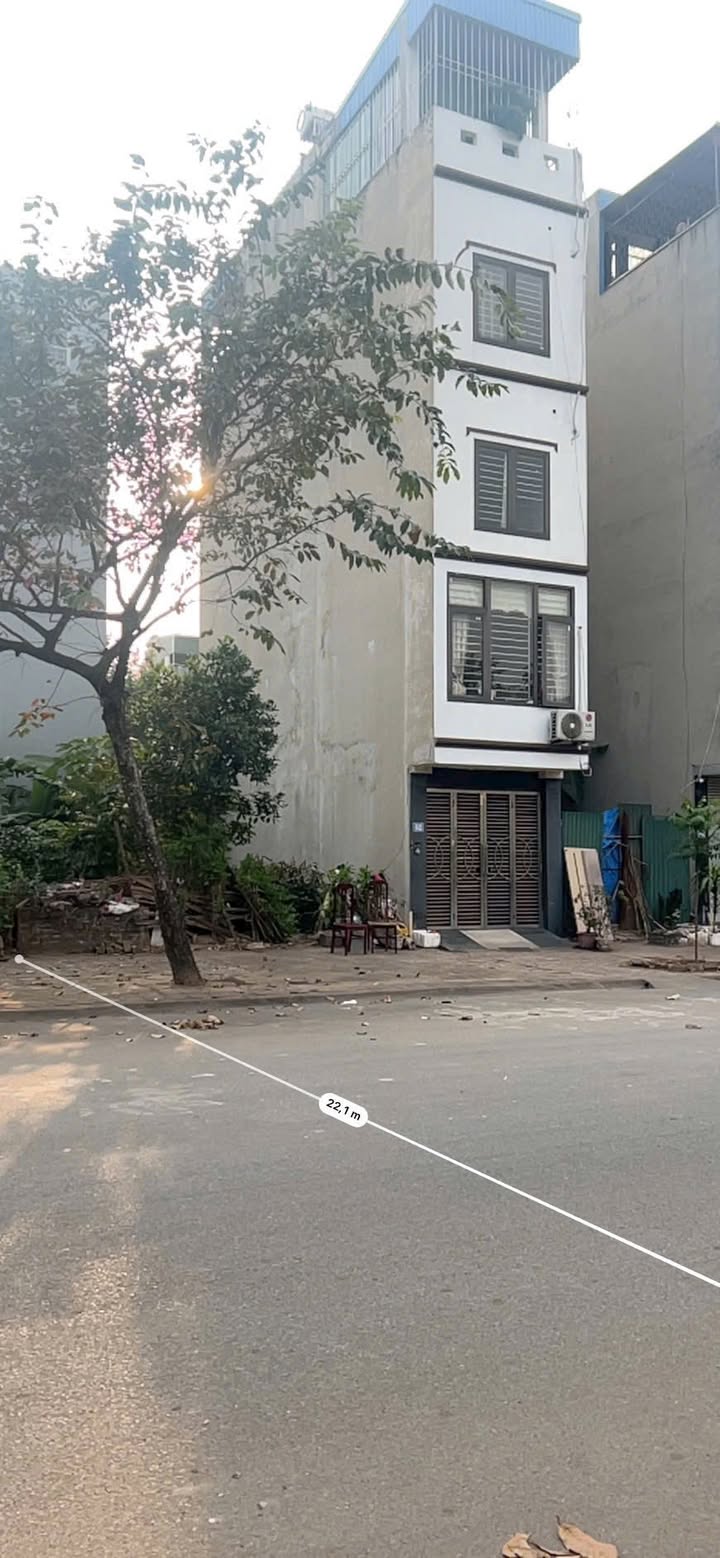 Đất tái định cư Trâu Quỳ Gia Lâm 35m² giá 8 tỷ - Mặt đường 22m, vị trí đẹp!