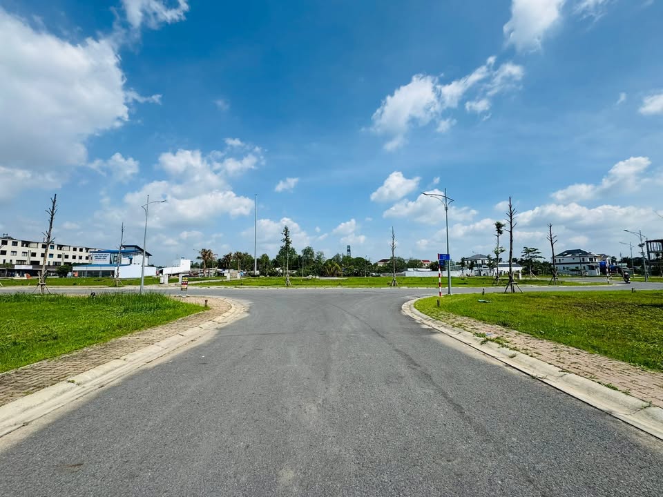 Đất nền Cái Răng 90m² giá 3.35 tỷ - Vị trí đắc địa gần khu thể dục thể thao