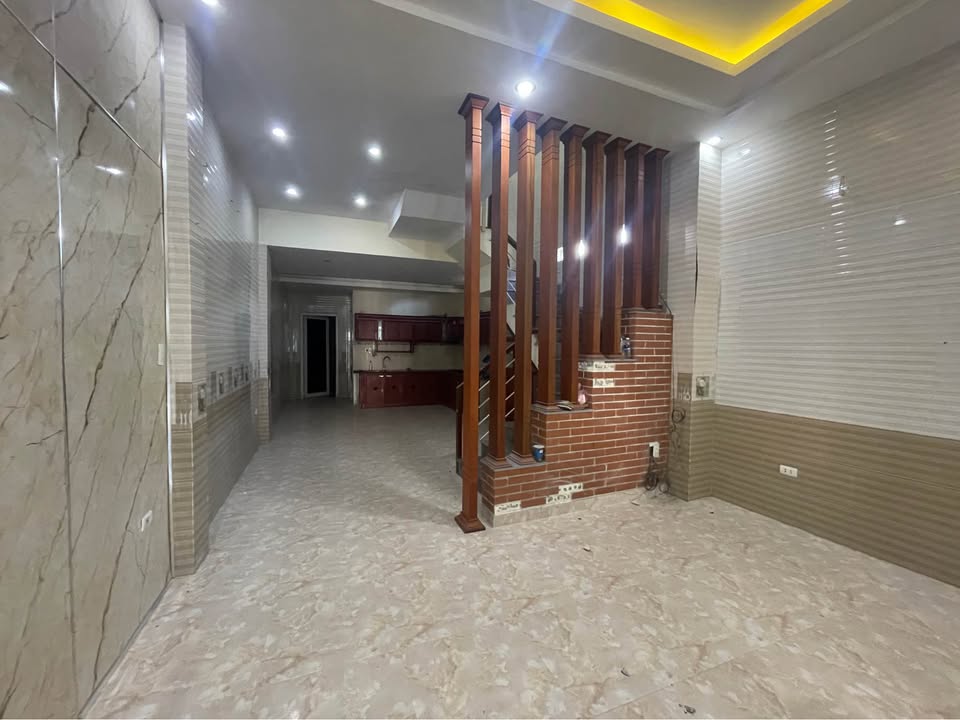 Nhà 3 Tầng Mặt Tiền Hàm Nghi, Quận Đông Hà, 135m² - Giá Chỉ 3.5 Tỷ Thương Lượng!