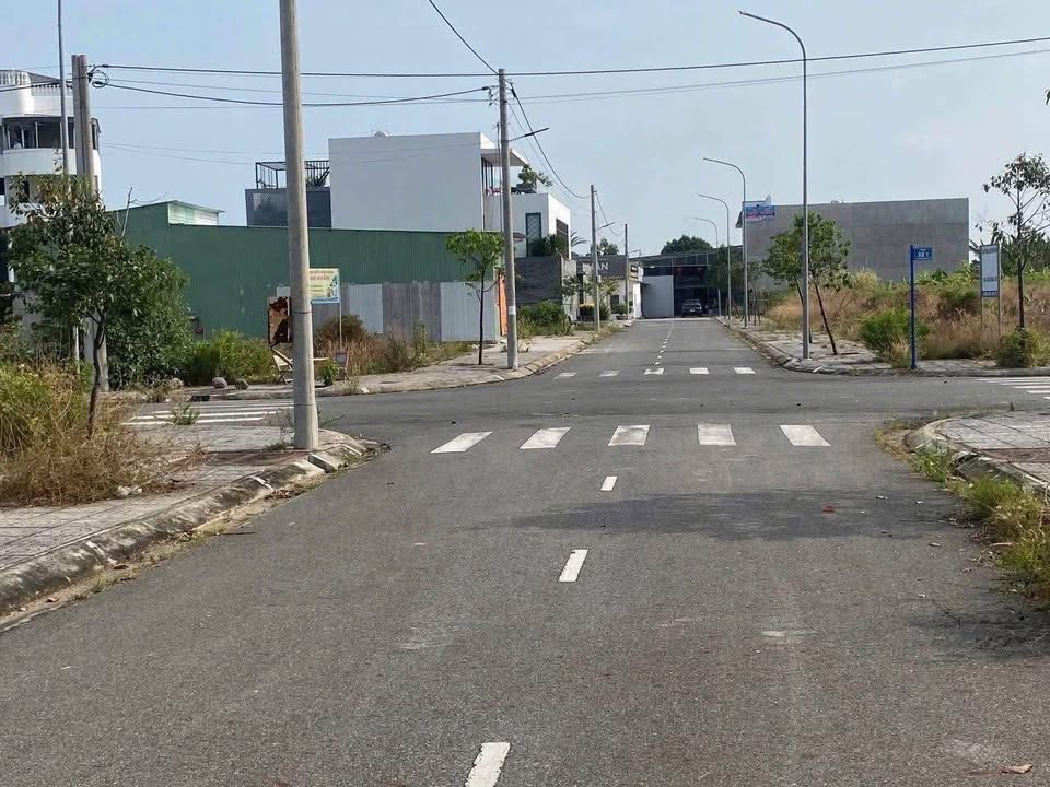 Đất nền dự án Đồng Nhân Bà Rịa 108m² giá 1.65 tỷ - Sổ hồng chính chủ, thổ cư 100%!