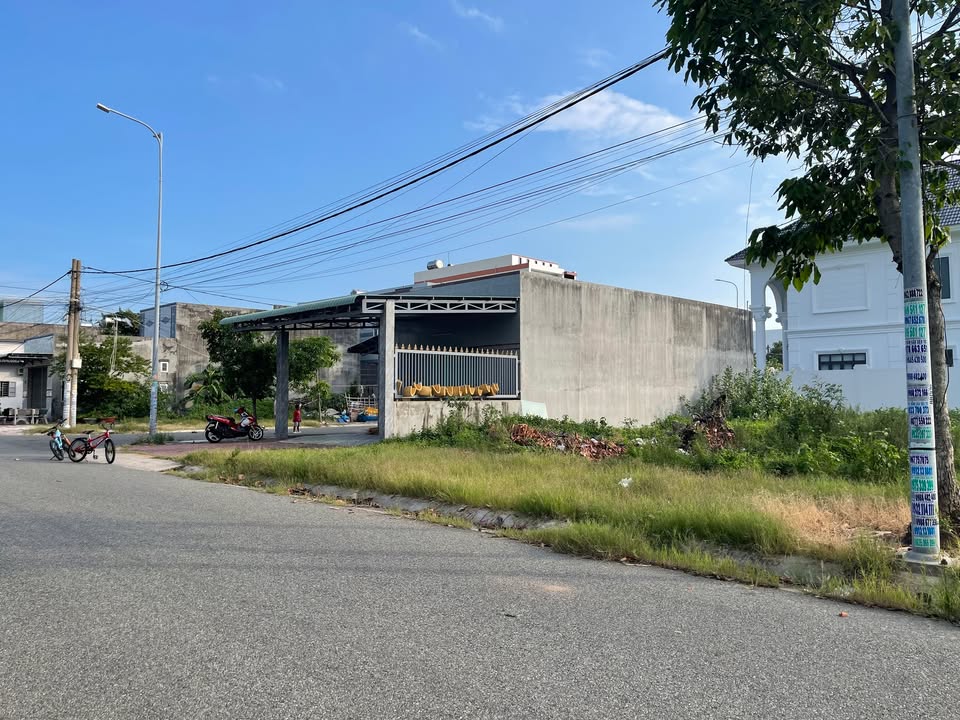 Đất tái định cư Long Hải, Bà Rịa - Vũng Tàu 110m² giá 2.4 tỷ - Vị trí đắc địa gần biển