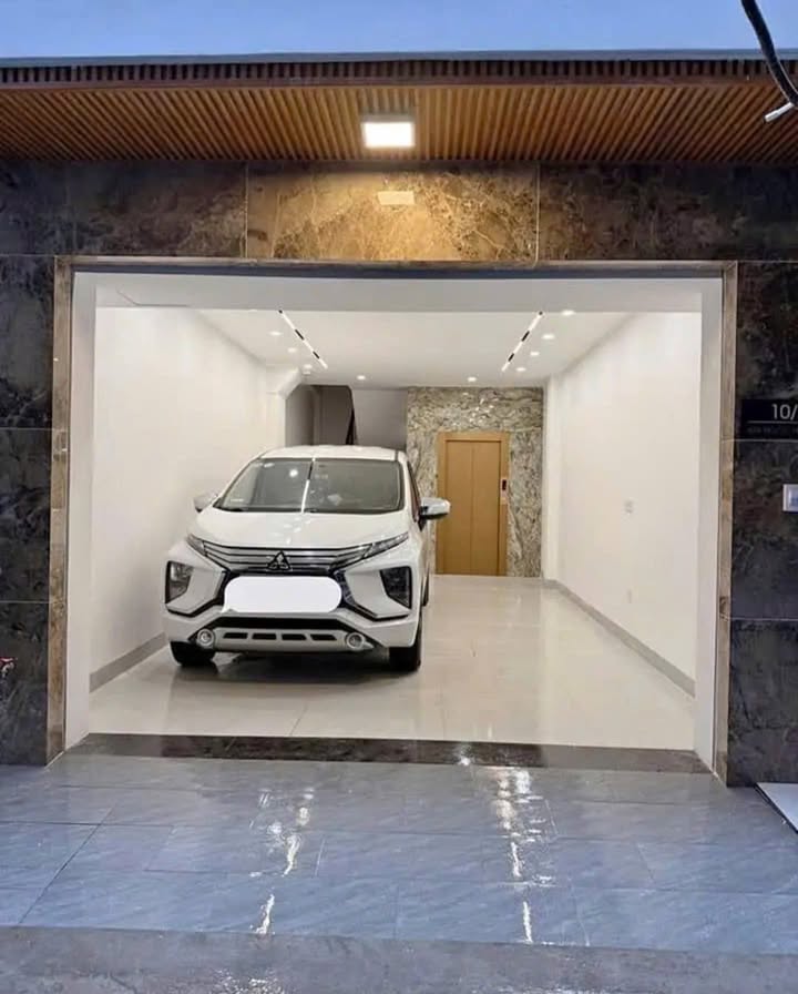 Nhà riêng Hoàng Quốc Việt 45m² giá thỏa thuận - Sẵn sàng vào ở ngay!