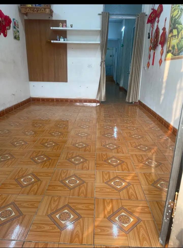 Nhà riêng Hòa Bình 52m² giá 1 tỷ - Ô tô đỗ cửa, tiện ích đầy đủ!
