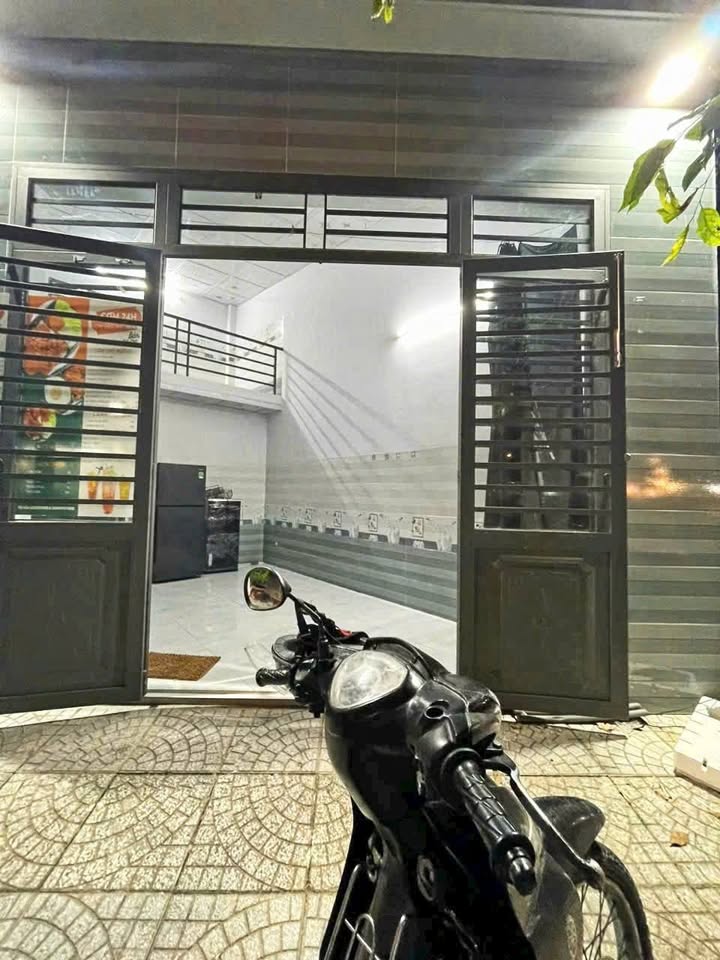 Mặt tiền kinh doanh Ninh Kiều 35m² giá 4.5 triệu - Cơ hội vàng cho ngành dịch vụ!