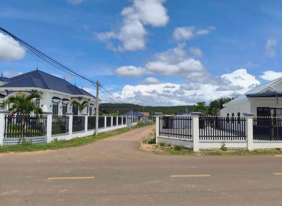 Nhà mới xây Tân Hội, Đức Trọng 105m² giá chỉ 1.35 tỷ - Full nội thất, sẵn sàng vào ở!