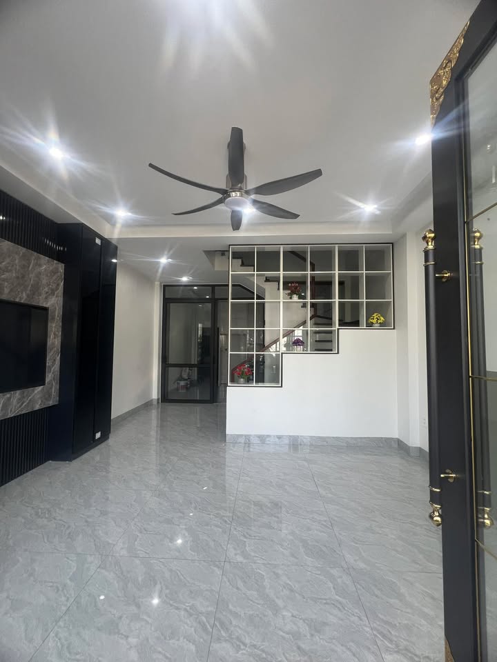 Nhà phố Hạ Long 50m² giá 2 tỷ - Đón Tết ngay trong căn nhà đẹp!