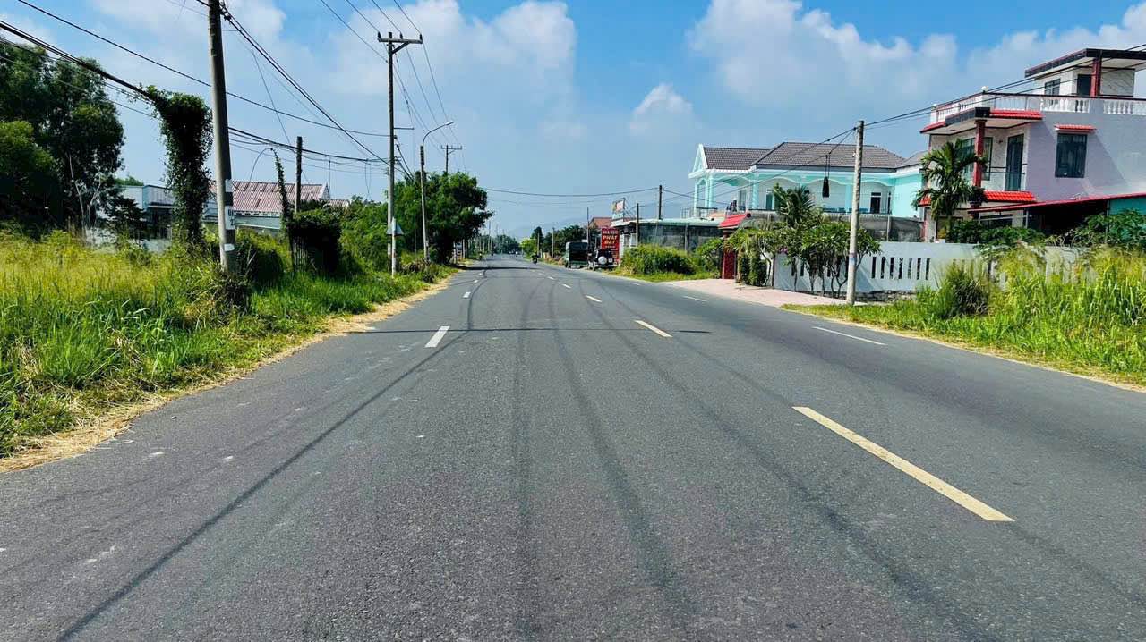 Đất Lộc An 100m² giá 1.4 tỷ - Gần biển Phước Hải chỉ 2km!