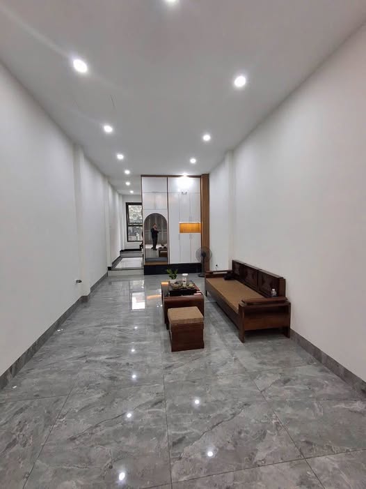 Nhà mới Ngọc Thụy Long Biên 48m² giá 14.2 tỷ - Ô tô vào tận nhà, view hồ thoáng mát!