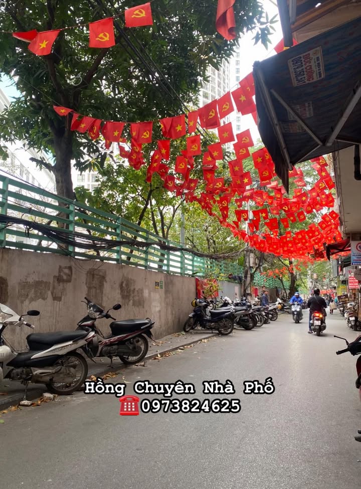 Bán đất Cự Lộc 50m² giá 10 tỷ - Ô tô đỗ cửa, gần Royal!