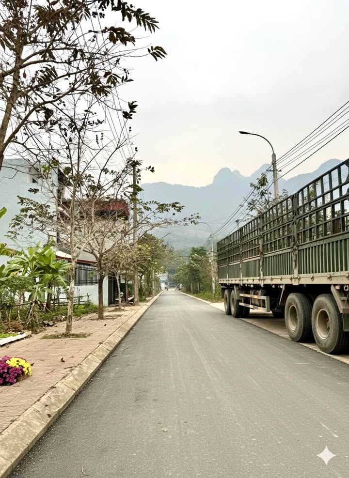 Đất nền KĐT Quang Trung Hà Giang 90m² chỉ 1,3 tỷ - Đầu tư sinh lời ngay!