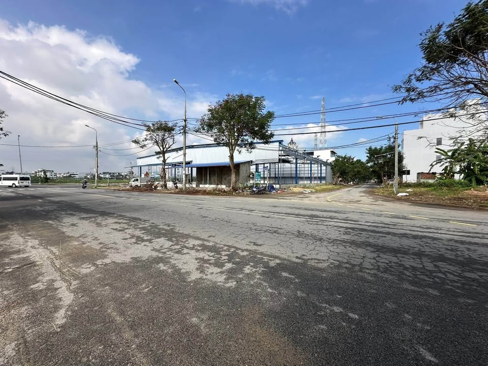 Đất nền góc 2 mặt tiền đường Anh Thơ & Xuân Quỳnh - 367m² giá 30 tỷ - Vị trí vàng hiếm có