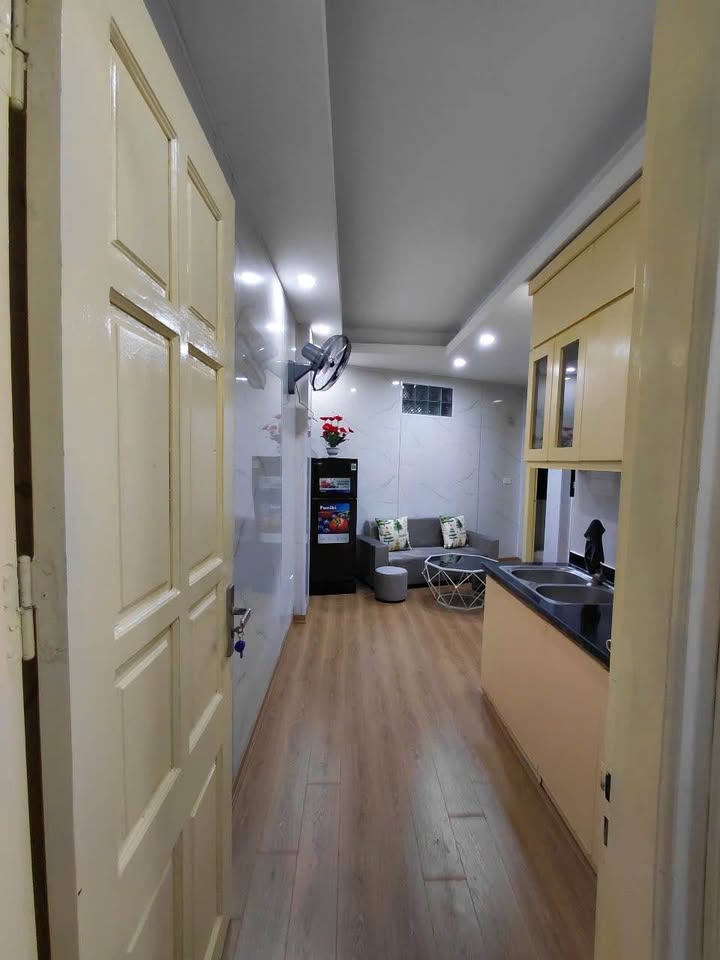 Căn hộ CCMN Yên Lãng Đống Đa 35m² giá 1.68 tỷ - Nội thất mới, thang máy hiện đại!