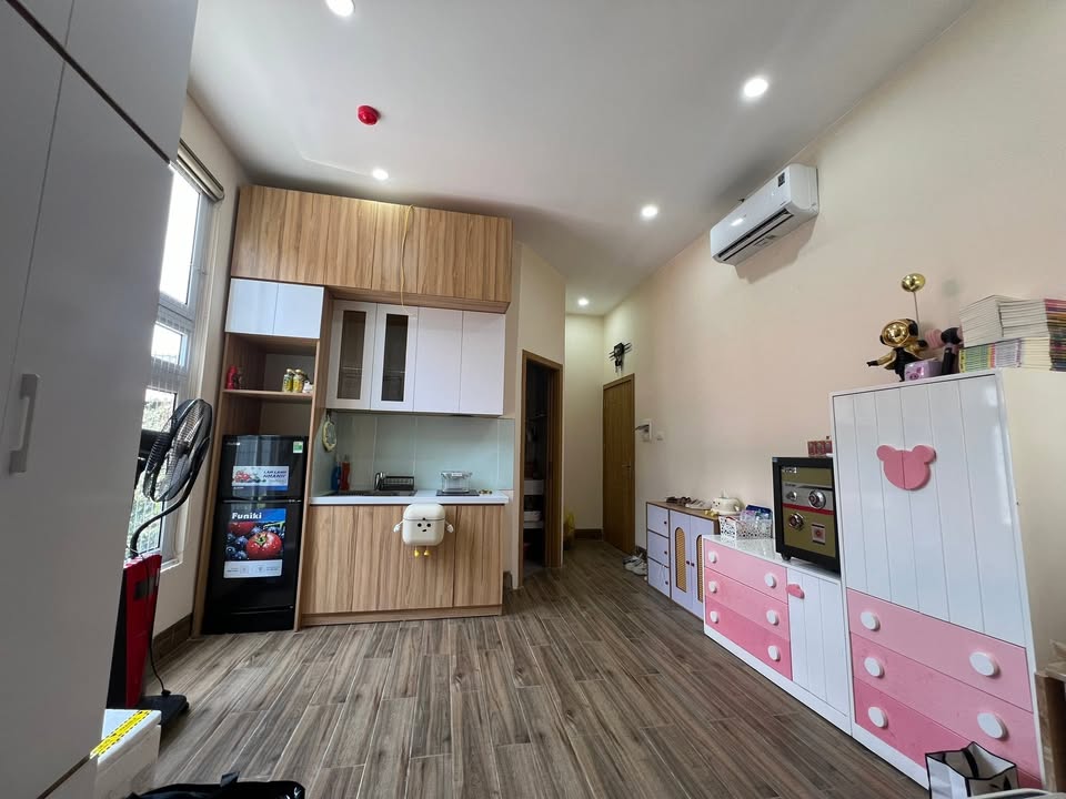 Phòng studio 30m² tại Ngõ 279 Đội Cấn giá 6 triệu - Nhà mới, đầy đủ nội thất!