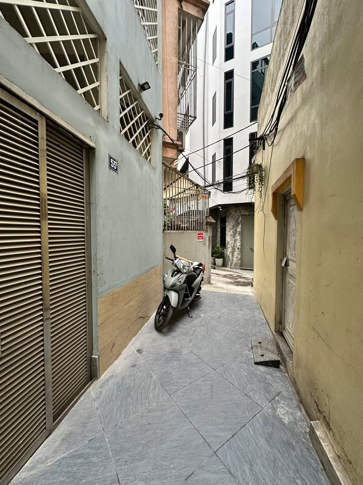 Nhà nguyên căn Nguyễn Văn Cừ 50m² giá 5 triệu/tháng - Thuận tiện đi lại!