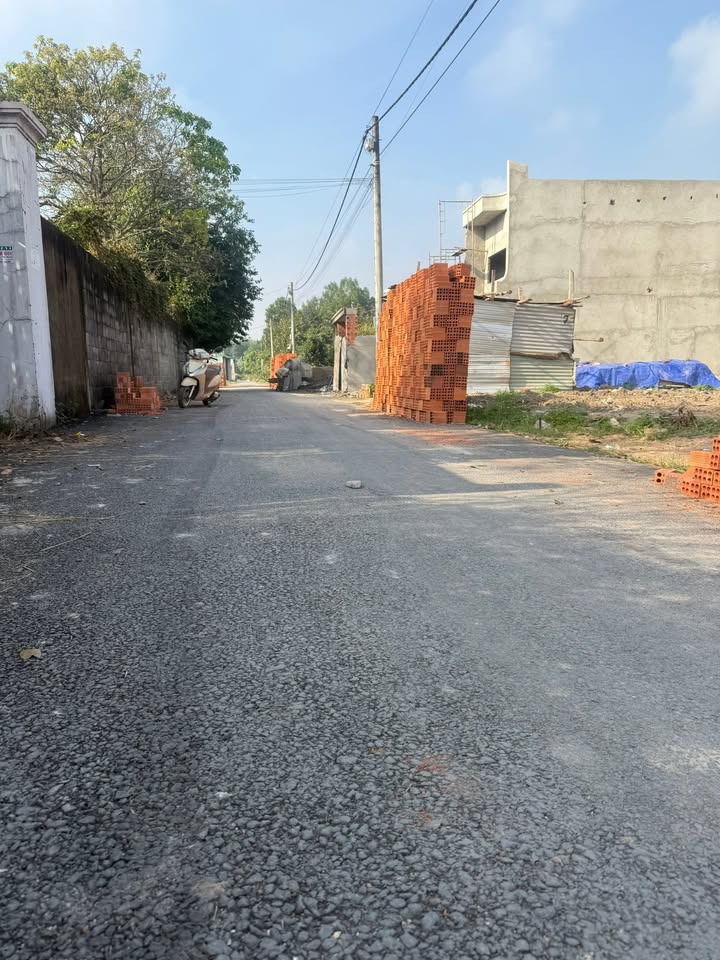 Đất nền ấp 5, xã An Viễn, huyện Trảng Bom 108m² giá 1.05 tỷ - Sổ đỏ chính chủ, vị trí đẹp!